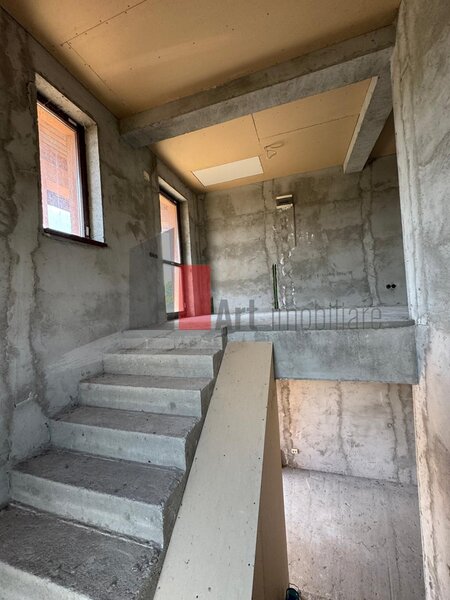 Ilfov Casa la rosu in Peris