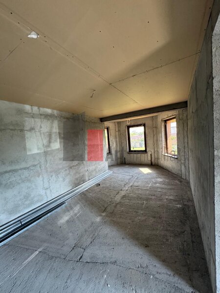 Ilfov Casa la rosu in Peris